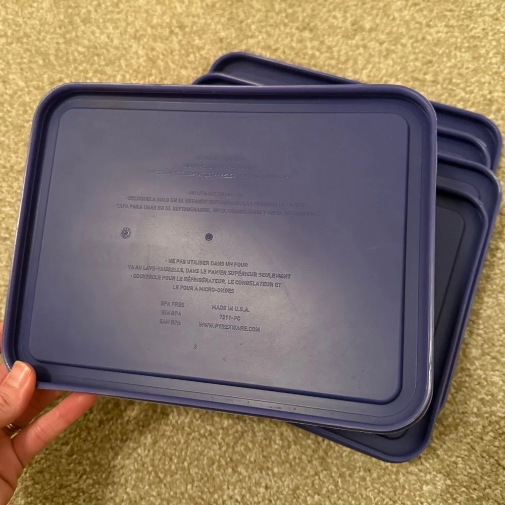 Pyrex 6 Cup Rectangle Lids - 7211 - Picture 3 of 3